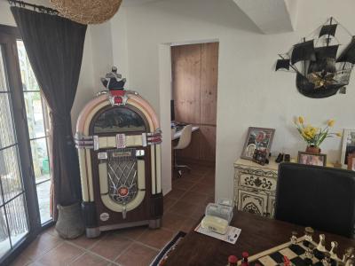 Residential gem with panoramic view