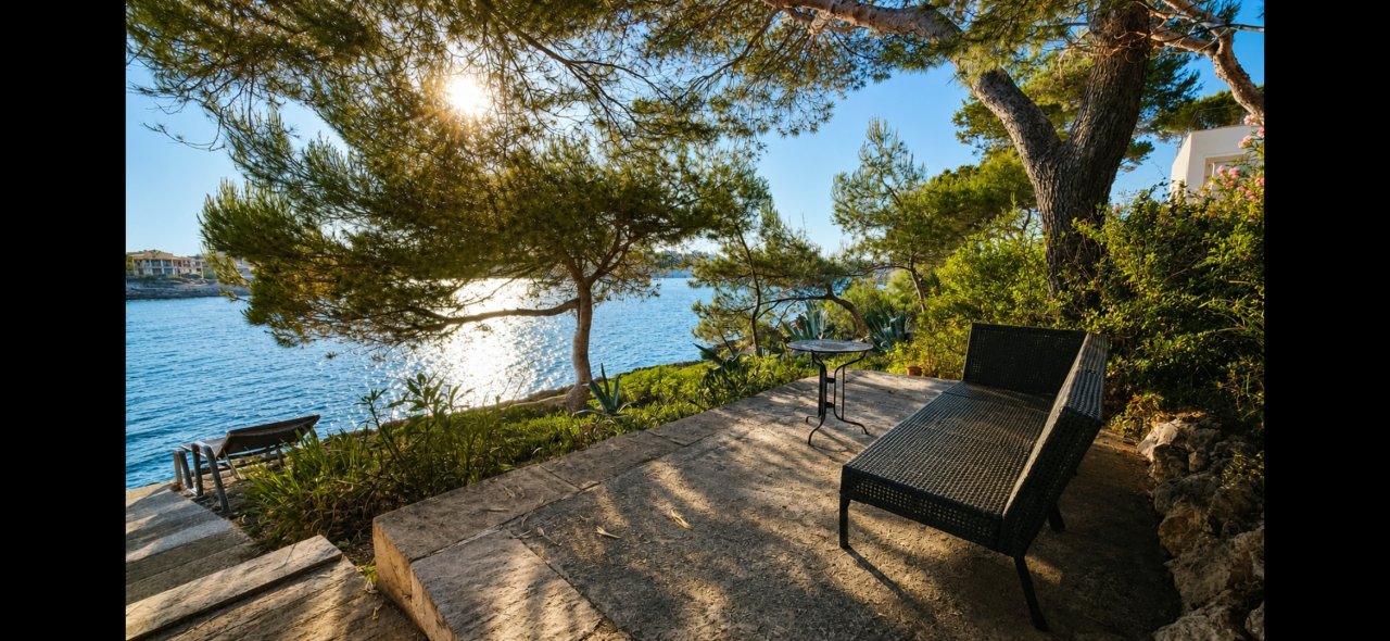 WOHNUNG DIREKT AM MEER IN PORTOCOLOM