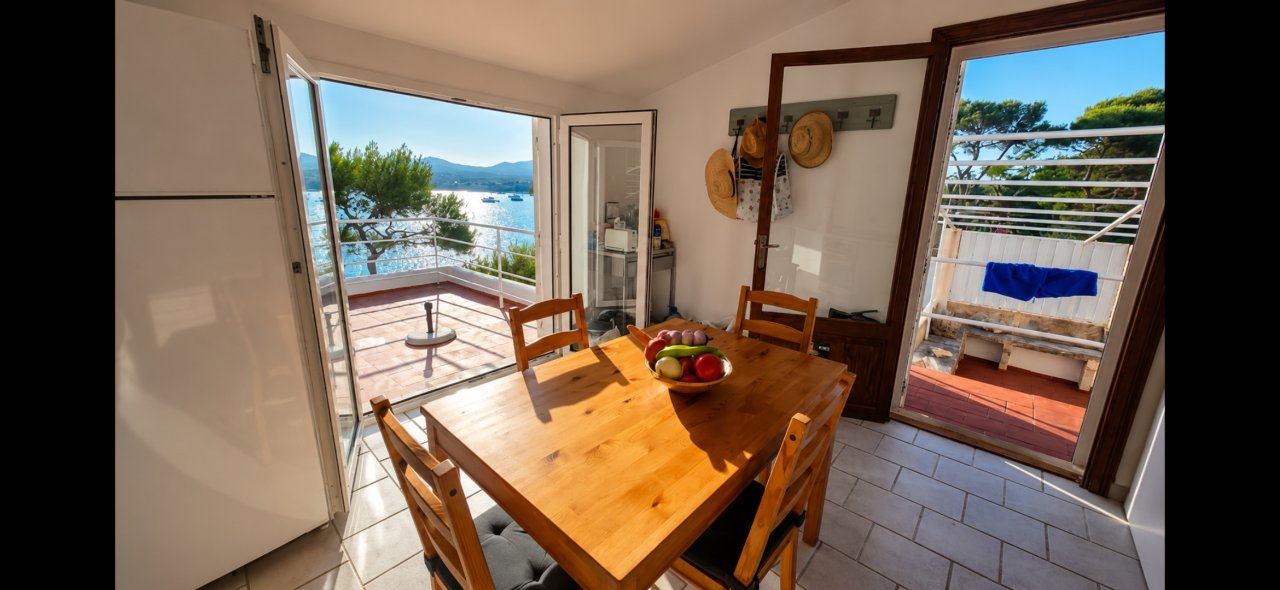 WOHNUNG DIREKT AM MEER IN PORTOCOLOM