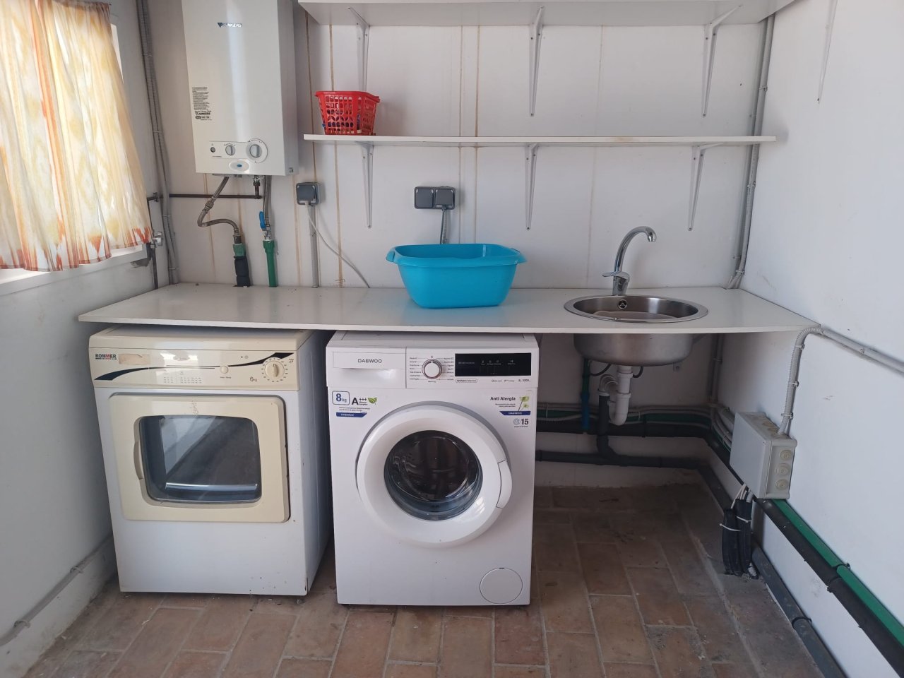 Primer piso en Portocolom, 3 dormitorios (posibilidad de párking)