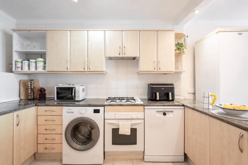 Wohnung in erster Meereslinie in Port Adriano zur Miete oder zum Kauf