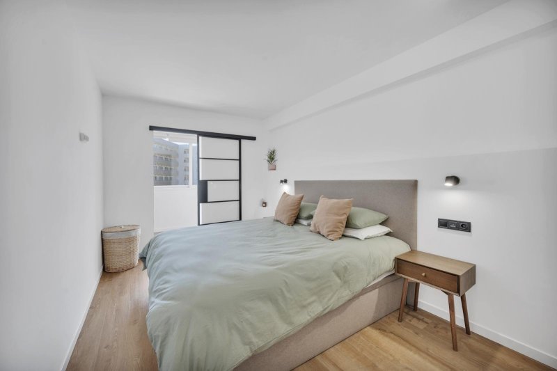 Apartment for rent in Portals Nous. Sea view & parking included