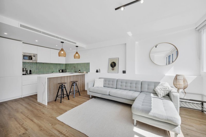 Apartment for rent in Portals Nous. Sea view & parking included