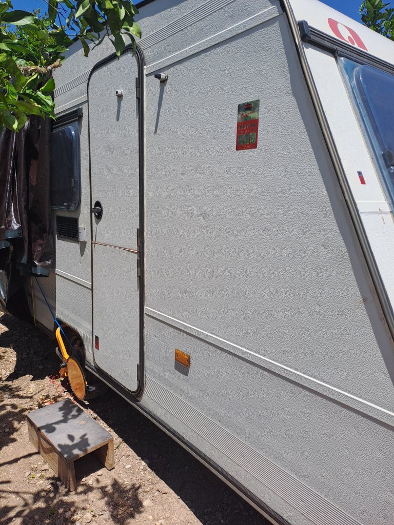 Wohnwagen zu verkaufen