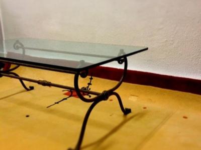 Living room coffee table iron frame finger-thick glass top 120 x 50