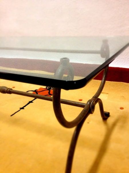 Living room coffee table iron frame finger-thick glass top 120 x 50