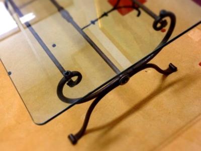 Living room coffee table iron frame finger-thick glass top 120 x 50