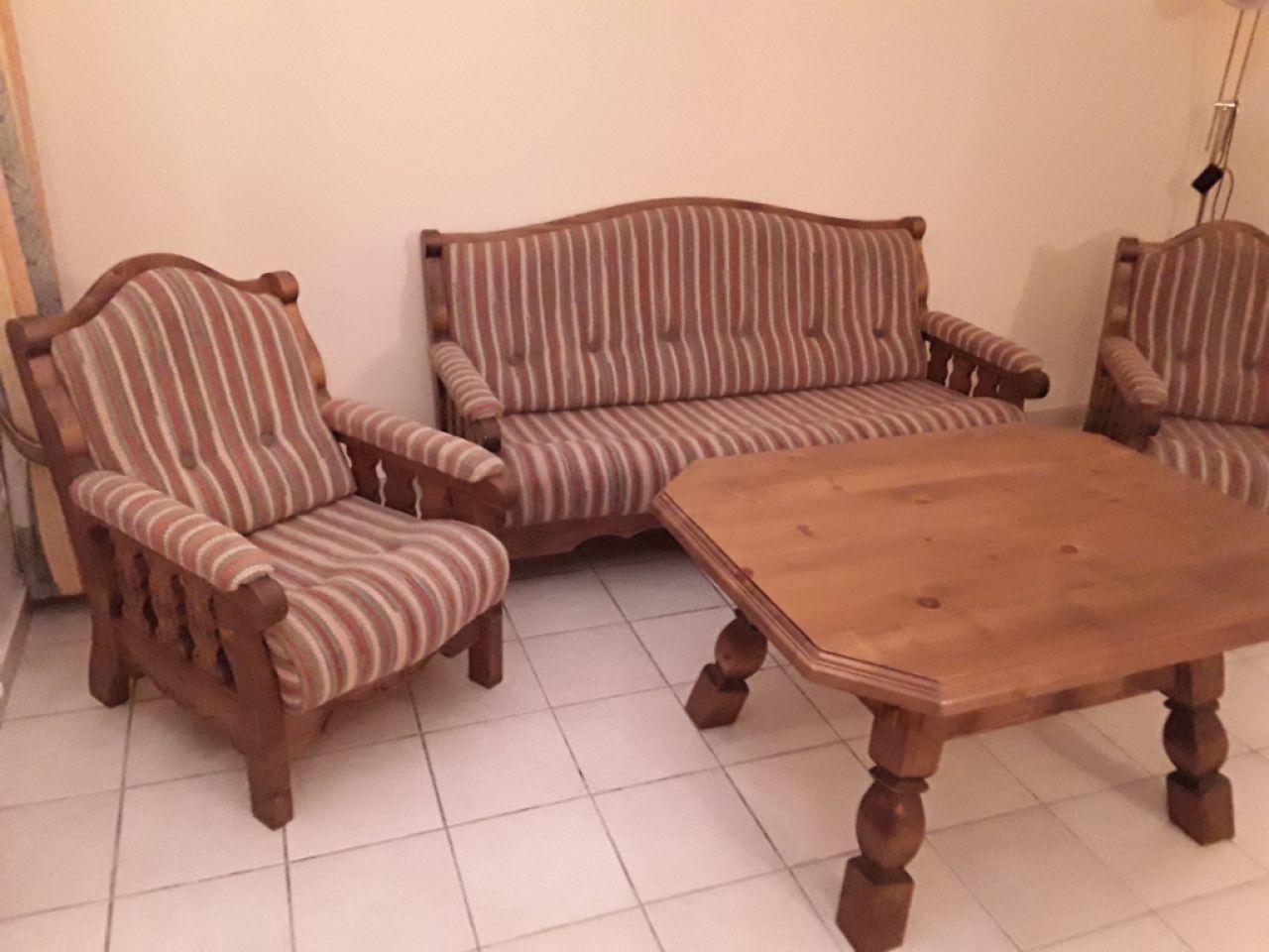 Living room seating set incl table very high quality solid furniture