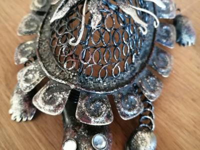 Wunderschöne  Figur aus Metall