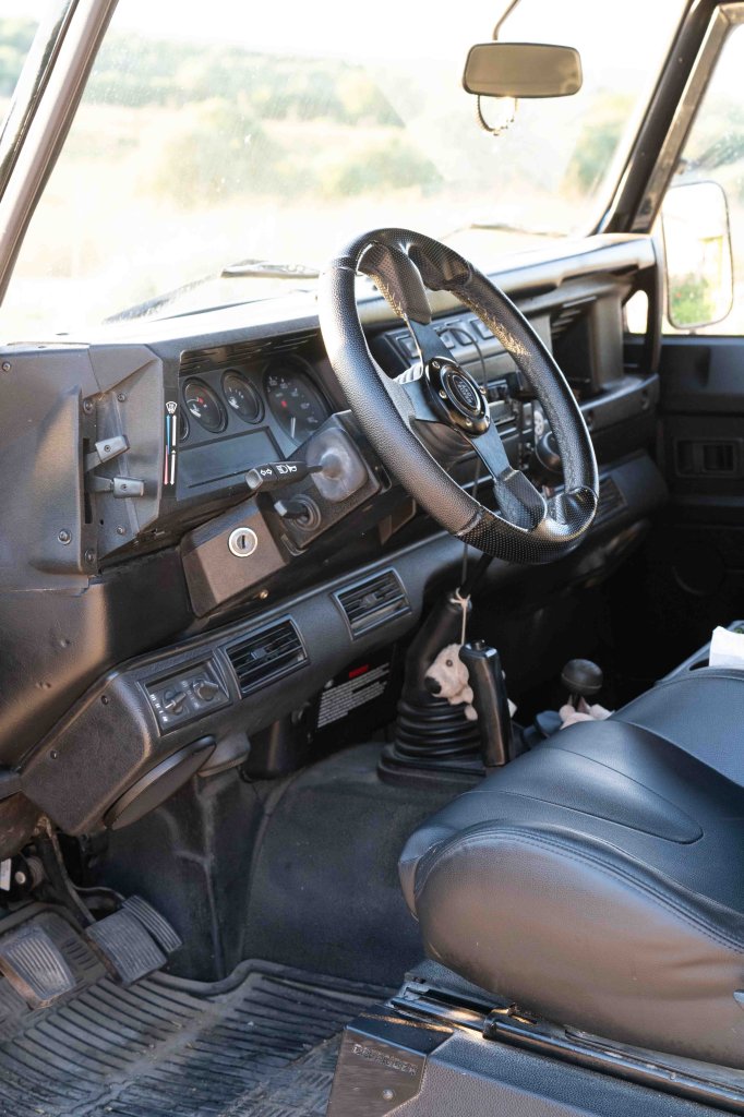 Precioso Land Rover Defender TD5 con A/A - Matriculación española