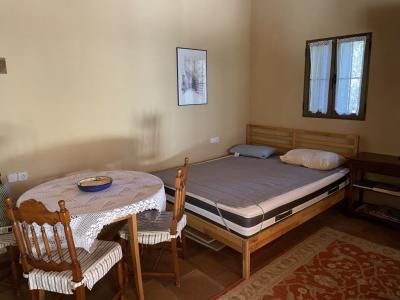 Hermosa casa de huéspedes disponible ahora para todo el verano
