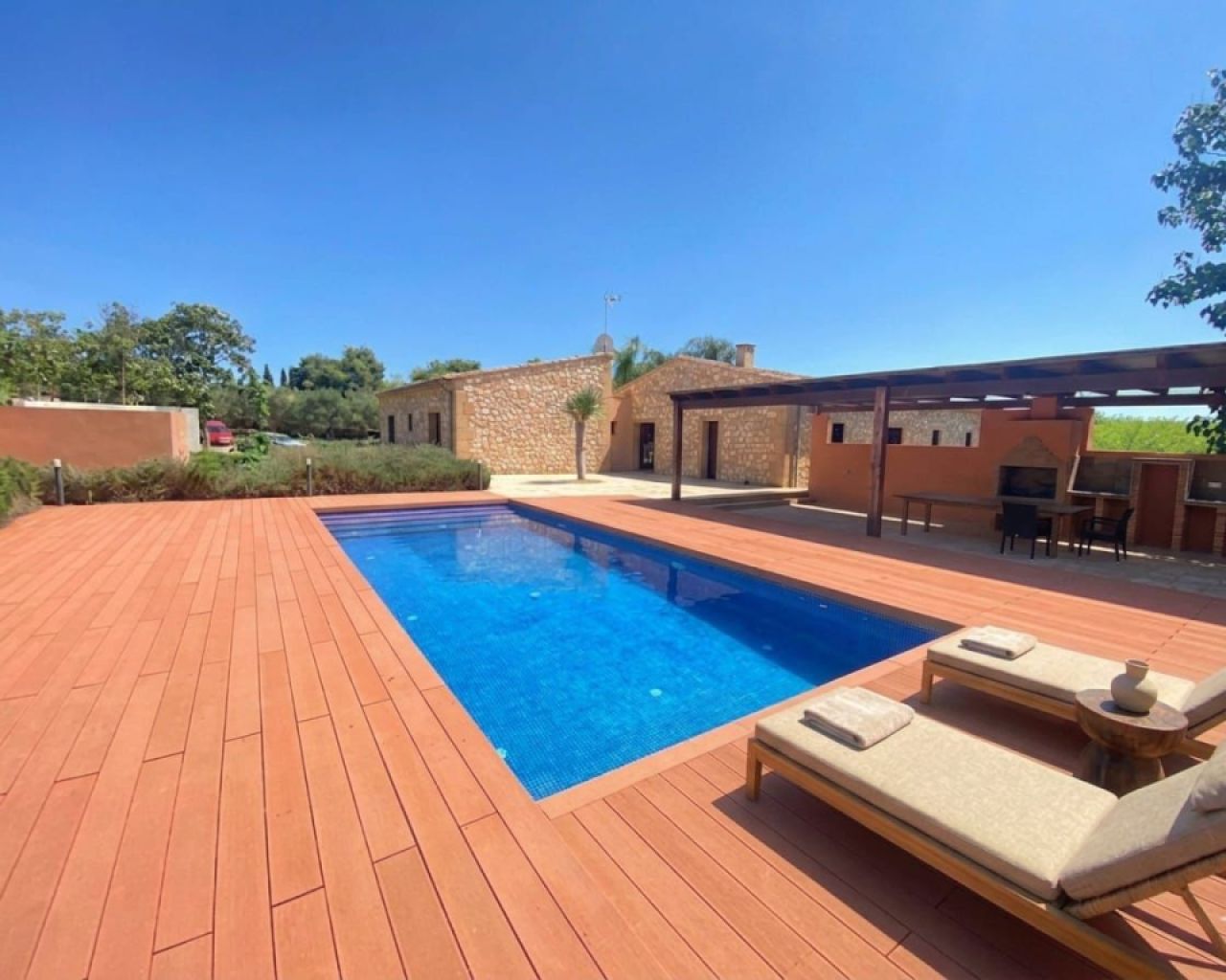 Wunderschönes großes Bauhaus-Anwesen zu vermieten in Manacor, Adresse Colonia de Sant Pere