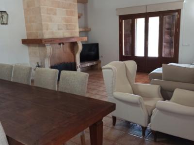 Wunderschönes Stadthaus mit Pool Son Carrio