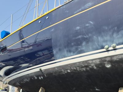 Yachtpolitur und -pflege
