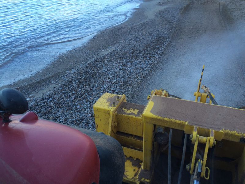 Zerkleinerung von Steinen, Bauschutt und Aushubmaterial.