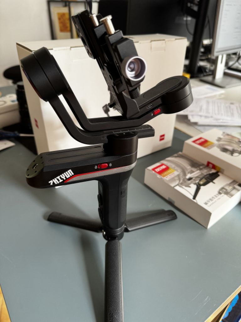 Zhiyun Weebill S Gimbal mit Zubehör