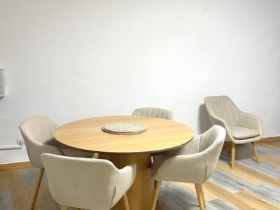 Zimmer in Campos zu vermieten für eine Frau