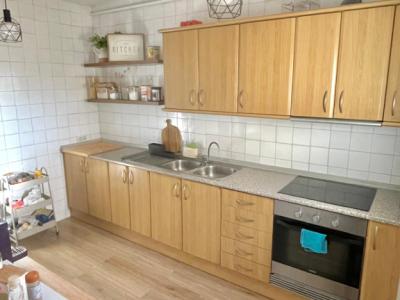 Zimmer in Campos zu vermieten für eine Frau