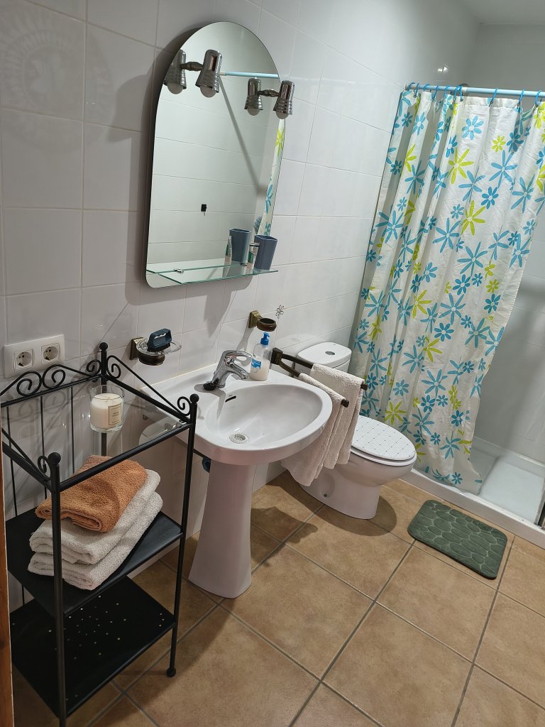 Zimmer mit Bad zu vermieten