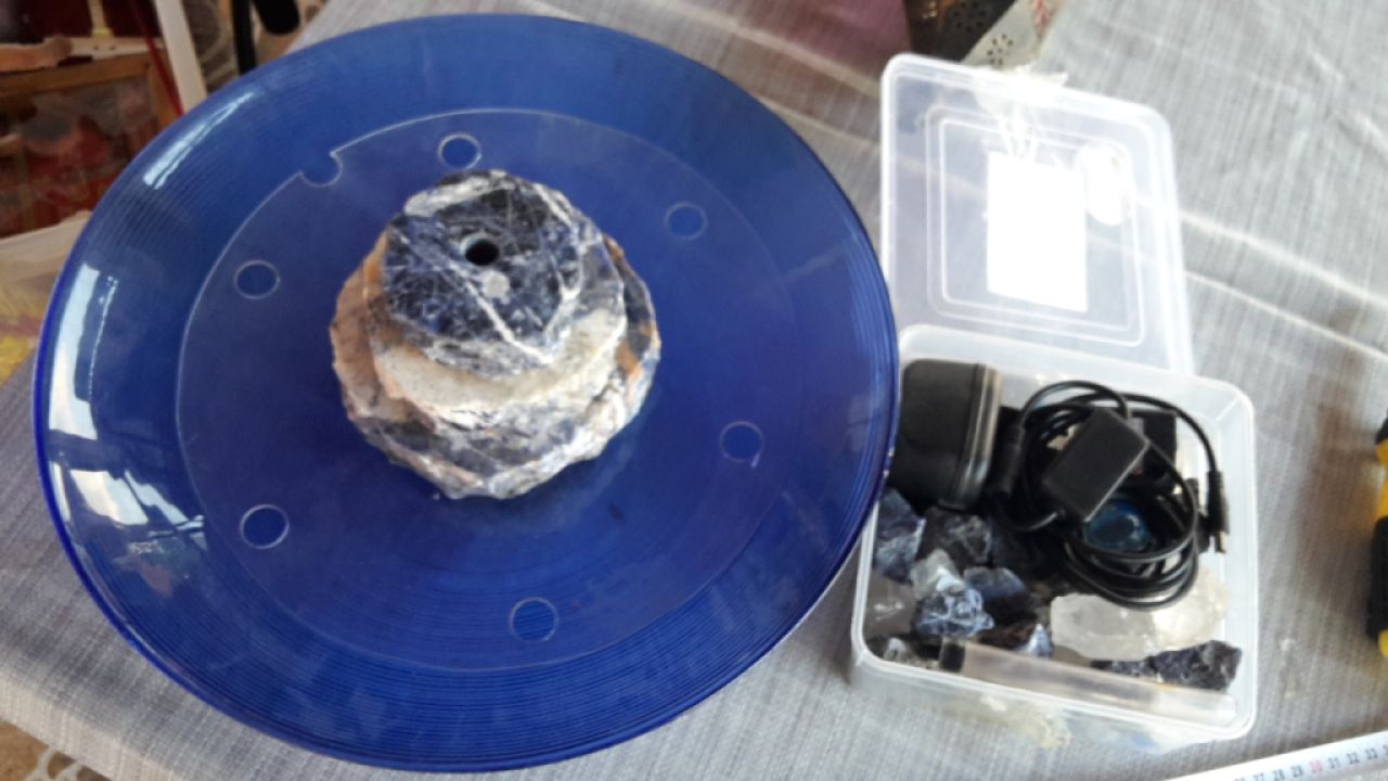 Indoor Fountain with Sodalite and Clear Quartz