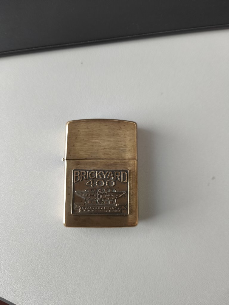 Zippo-Feuerzeug