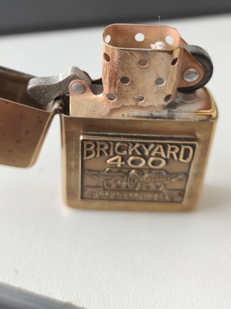 Zippo-Feuerzeug
