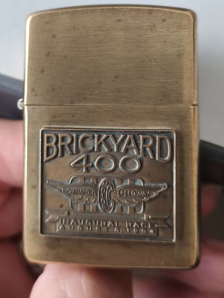 Zippo-Feuerzeug