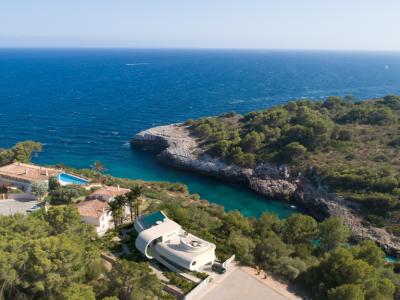 Zu verkaufen beeindruckendes Haus vor dem Meer von Cala Mendia