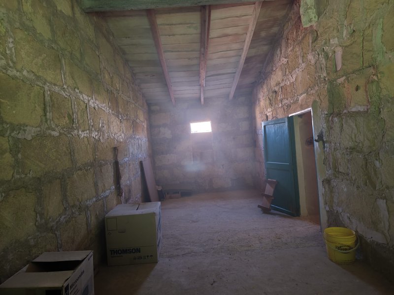 ZU VERKAUFEN, geräumiges Haus in Ariany