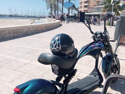 zu Verkaufen, seltenes. E Motorrad.50 ccm, im Harleys Style.