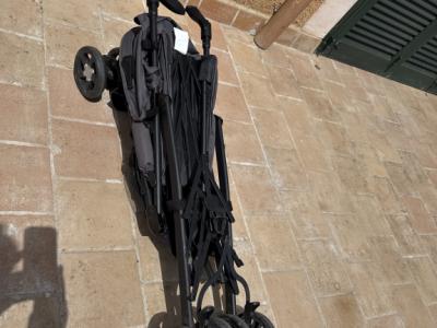 Zusammenklappbarer Buggy für Kleinkinder