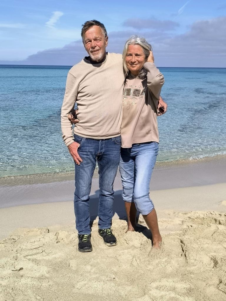 Reliable retired couple seeking "accommodation in exchange for work" on Mallorca (summer)