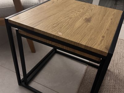 Zwei Couchtische, Beistelltische. Holz, schwarz