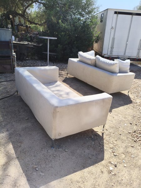 Zwei Ikea Sofas
