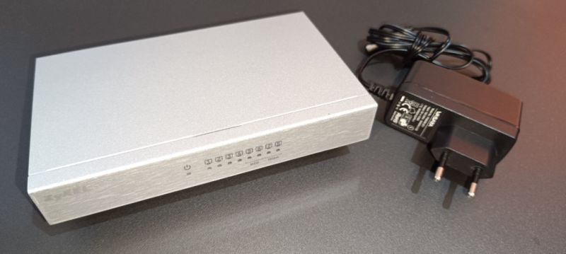 Zyxel GS-108B v2 8-Port Ethernet Switch